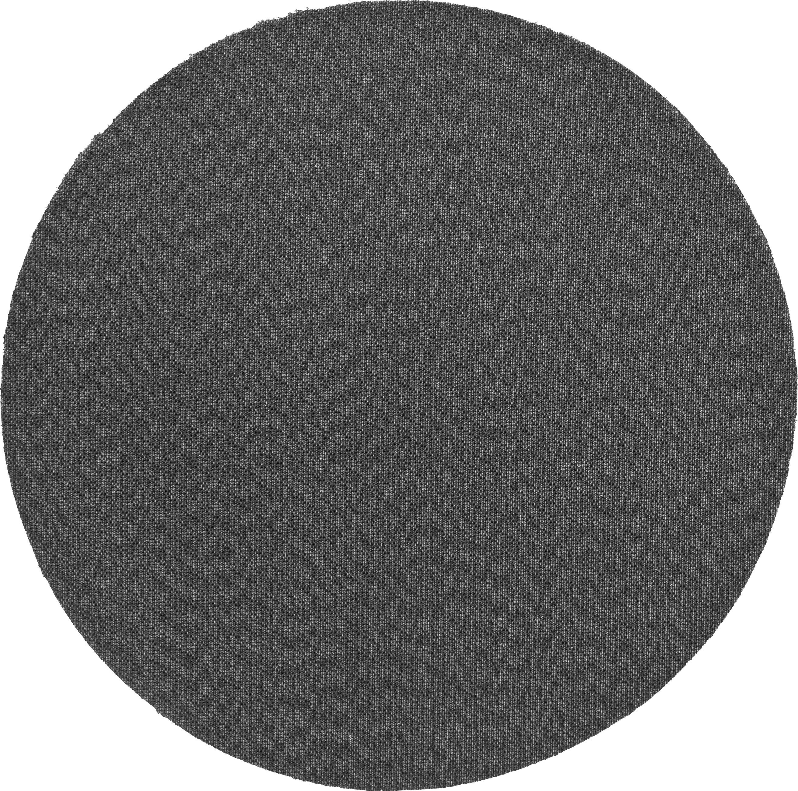 Tapis gris ovale avec un motif tissé texturé.