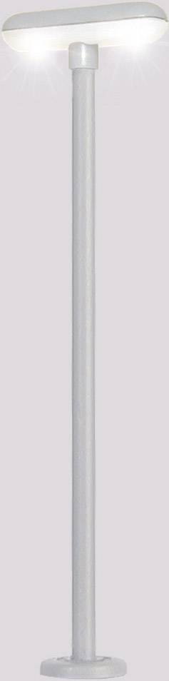 Lampadaire LED individuel à tige cylindrique étroite et tête rectangulaire; émet une lumière blanche et brillante.