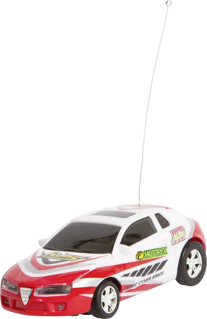 Une petite voiture télécommandée rouge et blanche avec une longue antenne.