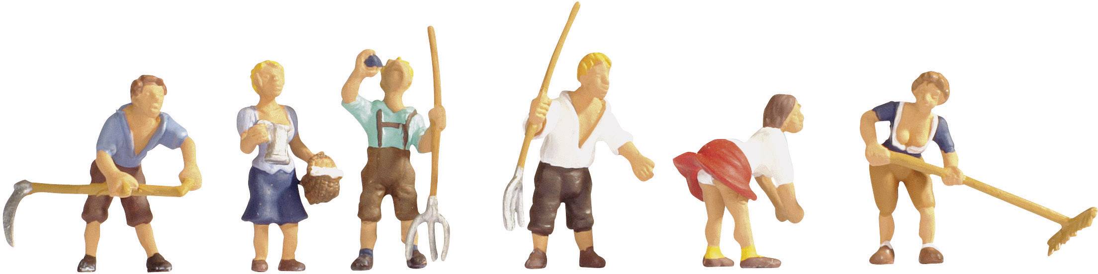 Six figurines miniatures représentent des paysans ; ils tiennent des outils agricoles et portent des vêtements traditionnels.