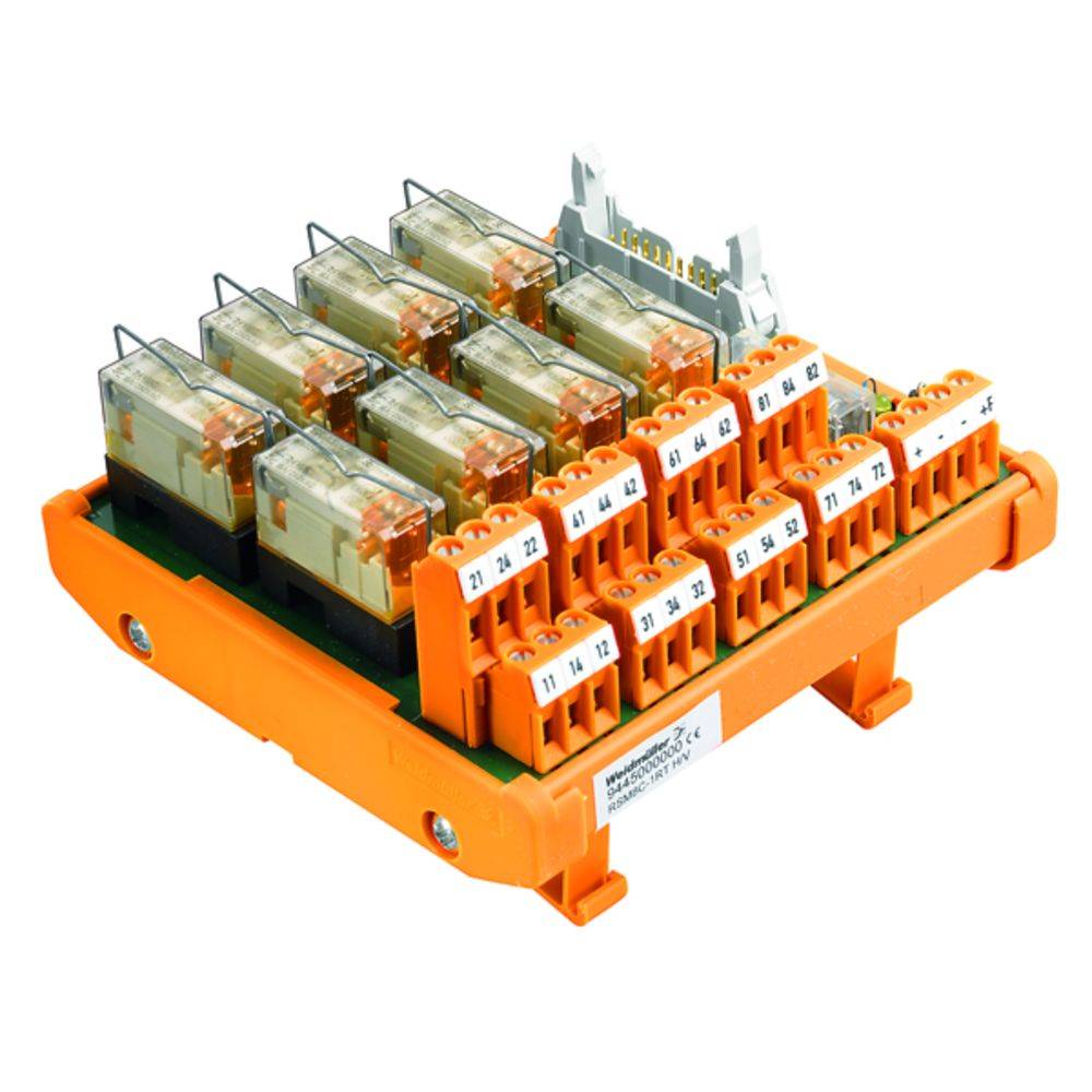 Un module de relais orange avec plusieurs relais transparents et des bornes de connexion. Il est utilisé pour la distribution de signaux électriques.