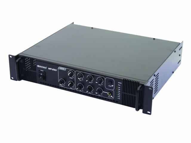 Amplificateur audio noir de style rack avec plusieurs boutons rotatifs et connexions, adapté aux applications audio professionnelles.