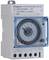 Horloge programmable dans un boîtier : 230V, 50/60Hz, 16A. Cadran rotatif pour régler les heures de marche/arrêt. Marque : Legrand.