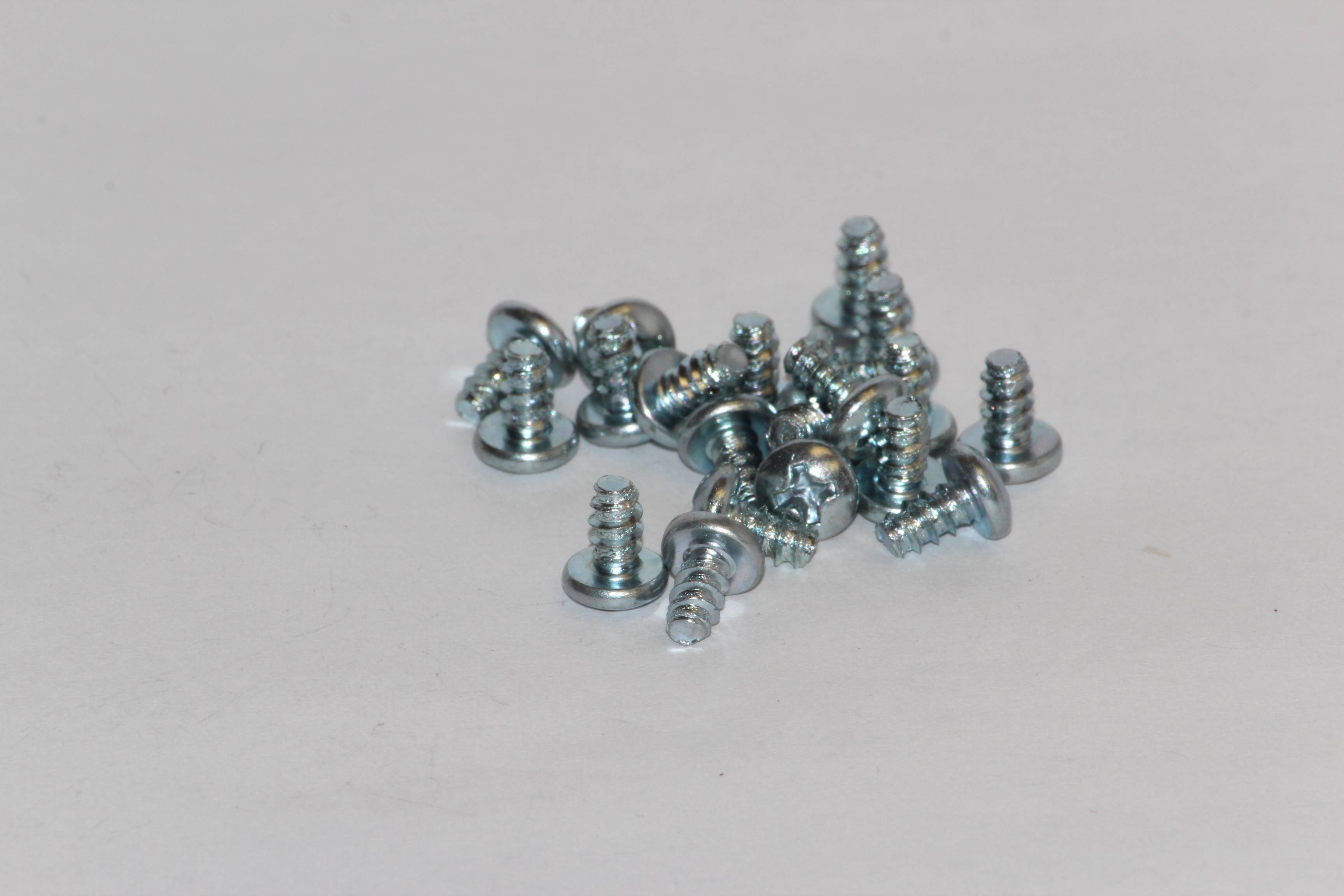Hammond Electronics 1598ATS100 Vis de fixation acier argent 100 pc(s)