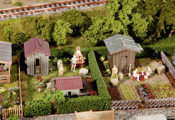 Jardins ouvriers avec hangars Faller  180494 H0
