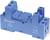 Un socle de relais bleu portant l'inscription 'finder, TYPE 96.02, 12A 250V, Made in EU'.