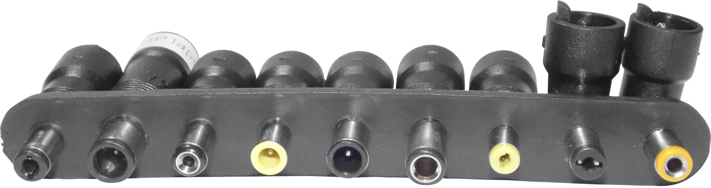 Une série de neuf adaptateurs secteur noirs pour différents types de connexions d'alimentation, fixés sur une barre noire.