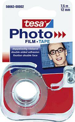 Ruban adhésif double face de Tesa pour photos et autres applications. L'emballage présente le nom et les détails du produit. 7,5 m x 12 mm.