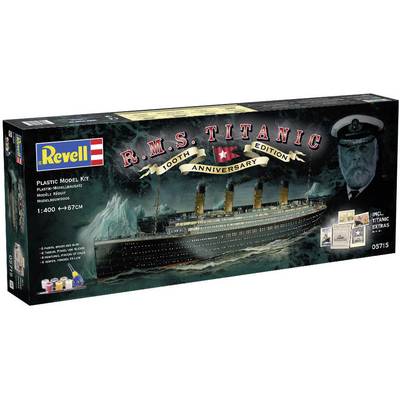 Emballage pour une maquette en plastique du 'R.M.S. Titanic', Édition du 100e anniversaire par Revell. Représente le navire et le portrait du capitaine.