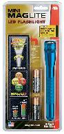 Emballage d'une lampe de poche LED Mini Maglite bleue avec deux piles AA. Comprend des descriptions des fonctionnalités et de la luminosité.