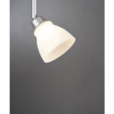 Un luminaire de plafond moderne avec un verre blanc opale épuré et un détail de suspension argenté sur un fond gris.