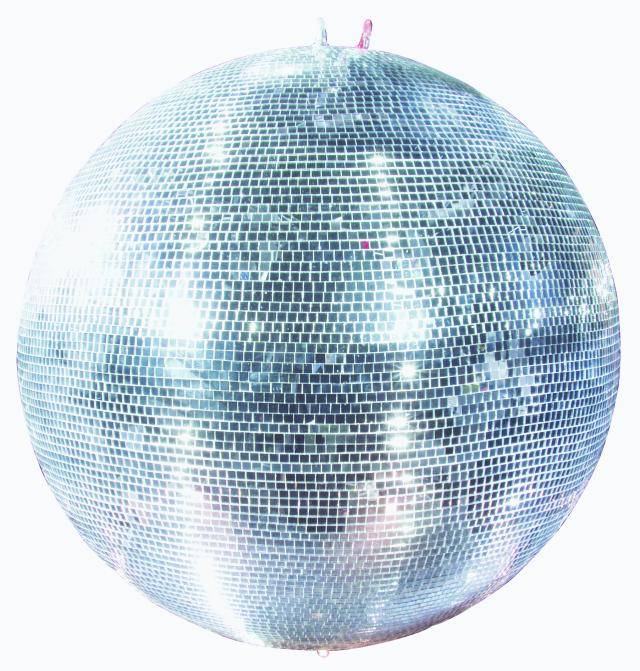 Boule à facettes qui scintille dans la lumière. Elle reflète des lumières colorées, typiques des fêtes ou des discothèques.