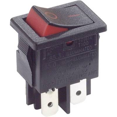 Un interrupteur à bascule rouge avec un boîtier noir en position d'arrêt affiche des spécifications électriques sur le côté.