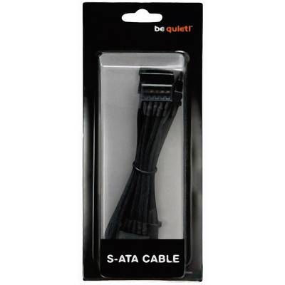 « Silence ! » Câble S-ATA, emballé. Câble noir avec connecteurs, idéal pour les connexions de matériel informatique. Emballage en arrière-plan.