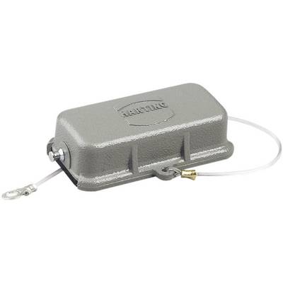Couvercle rectangulaire gris avec logo, fixé par un fil métallique sur un côté, pouvant servir de protection pour des connecteurs industriels.