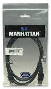 Câble USB de Manhattan dans un emballage transparent avec une étiquette noir et blanc et des informations de produit imprimées.