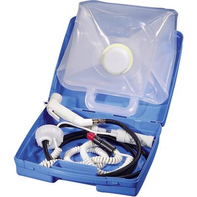 Une boîte de transport bleue ouverte avec un sac en haut, contenant une buse de tuyau blanche et des câbles en spirale.