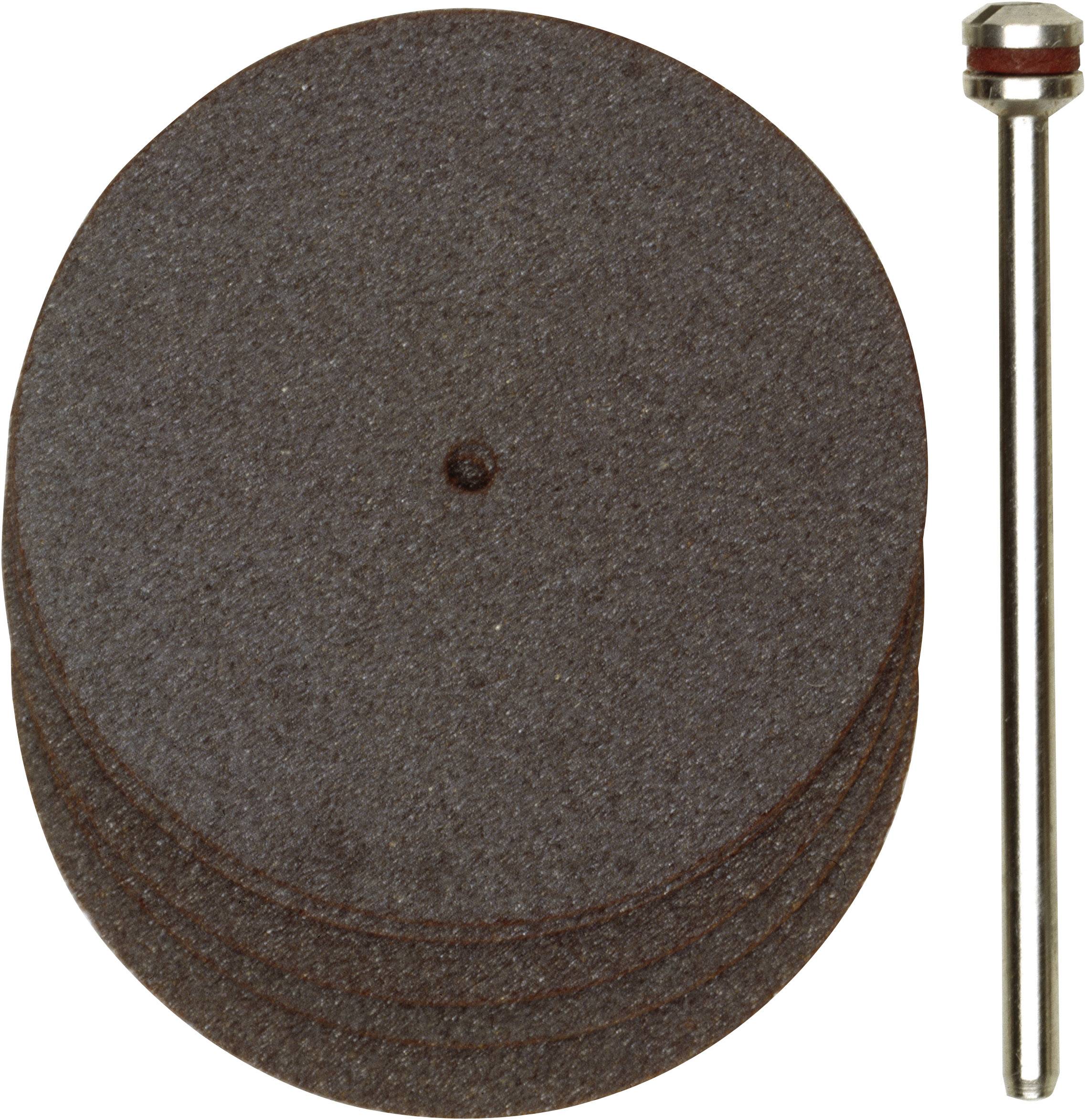 Une pile de cinq disques abrasifs ronds à côté d'une tige métallique ; des outils destinés à des applications artisanales ou techniques.
