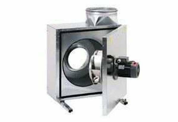 Appareil de conduit d'air avec boîtier ouvert, montrant le raccordement du conduit et le moteur. Principalement utilisé pour les systèmes de ventilation.
