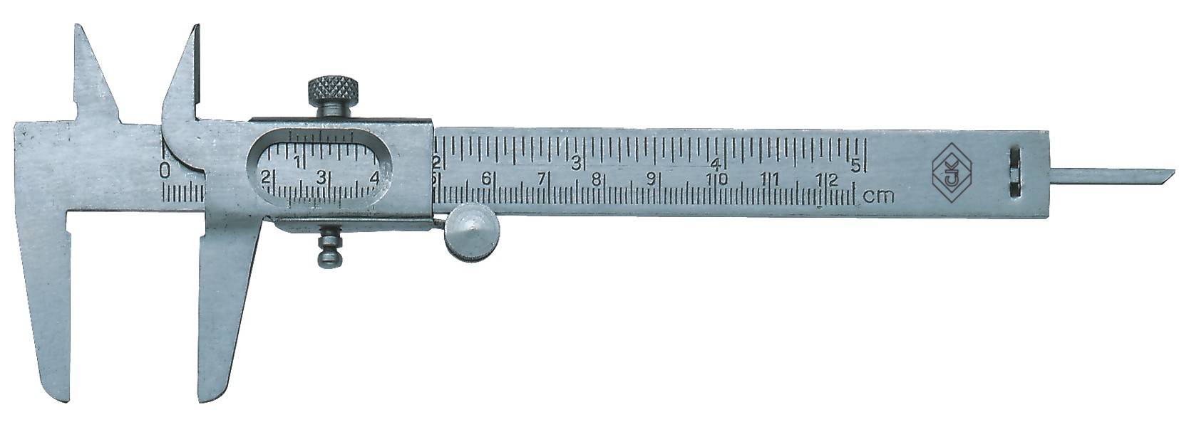 Un pied à coulisse en métal avec échelle en centimètres et millimètres. Utilisé pour des mesures précises de longueur et de diamètre.