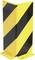 Dispositif de protection jaune avec des bandes noires, utilisé pour sécuriser les coins ou les arêtes dans un environnement industriel.