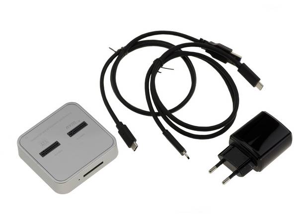 DOCKING STATION. Dock SSD M2 SATA et SSD M.2 PCIe NVMe Liaison USB 3.2 Gen2 10GB Avec lecteur SD Express