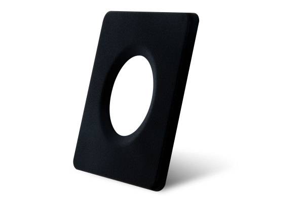 Joint en mousse noir, rectangulaire, avec un trou central ovale, représenté en trois dimensions, probablement destiné à une application technique.