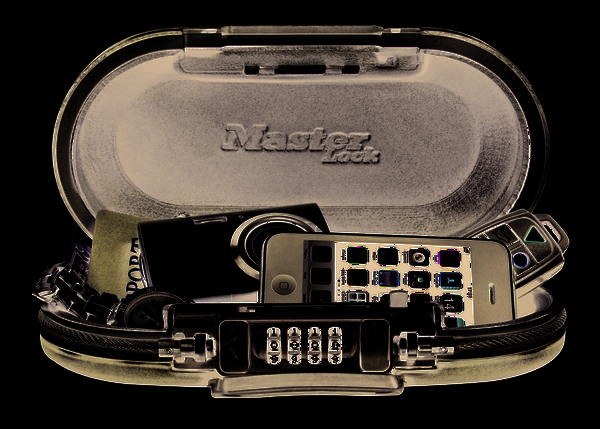 MASTER LOCK Mini Coffre-fort Portable [Avec Câble] [Combinaison] [Noir] 5900EURD