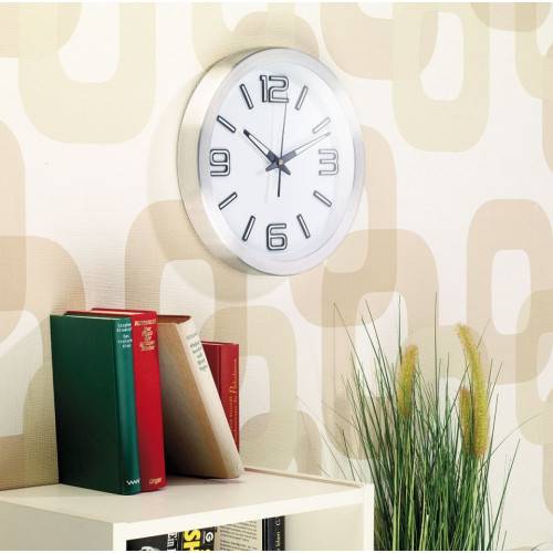 Horloge phosphorescente à fond blanc radio-pilotée-2
