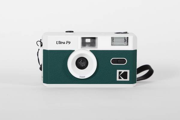 KODAK F9 Argentique - Appareil Photo Kodak Rechargeable 35mm Vert, Objectif Grand Angle Fixe, Viseur optique , Flash In
