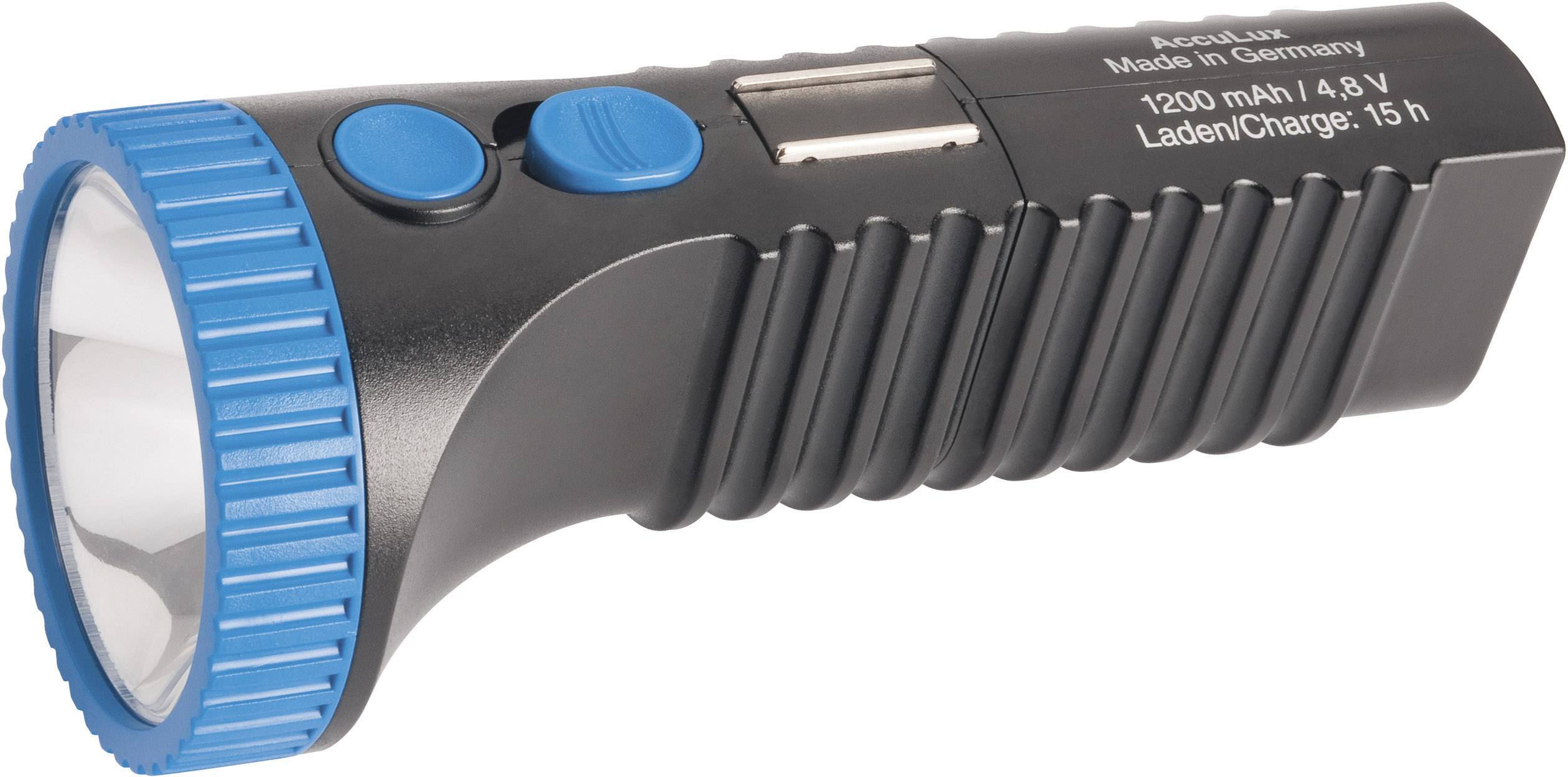 Lampe de poche noire avec interrupteur bleu et tête de lampe bleue. Texte indiquant : 'Made in Germany', '1200 mAh / 4.8V', 'Charge/Chargement : 15 h'.