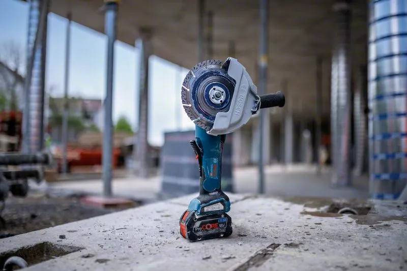 Meuleuse d'angle sans fil Bosch Professional GWS 18V-180 P 06019H6L02 180 mm brushless, + mallette 18 V-2