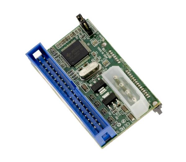 Adaptateur pour relier un disque dur SATA sur une nappe IDE