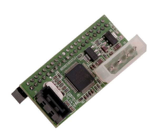 Adaptateur pour relier un disque dur IDE sur un port SATA
