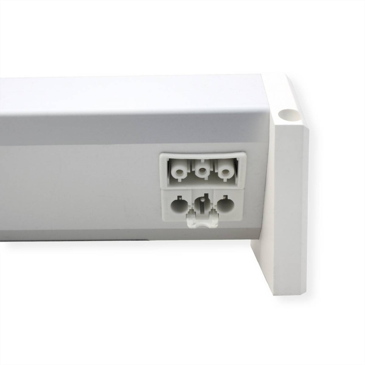 BACHMANN DESK 2xUTE 1xUSB A/C 22W GST18 RAL9010-3