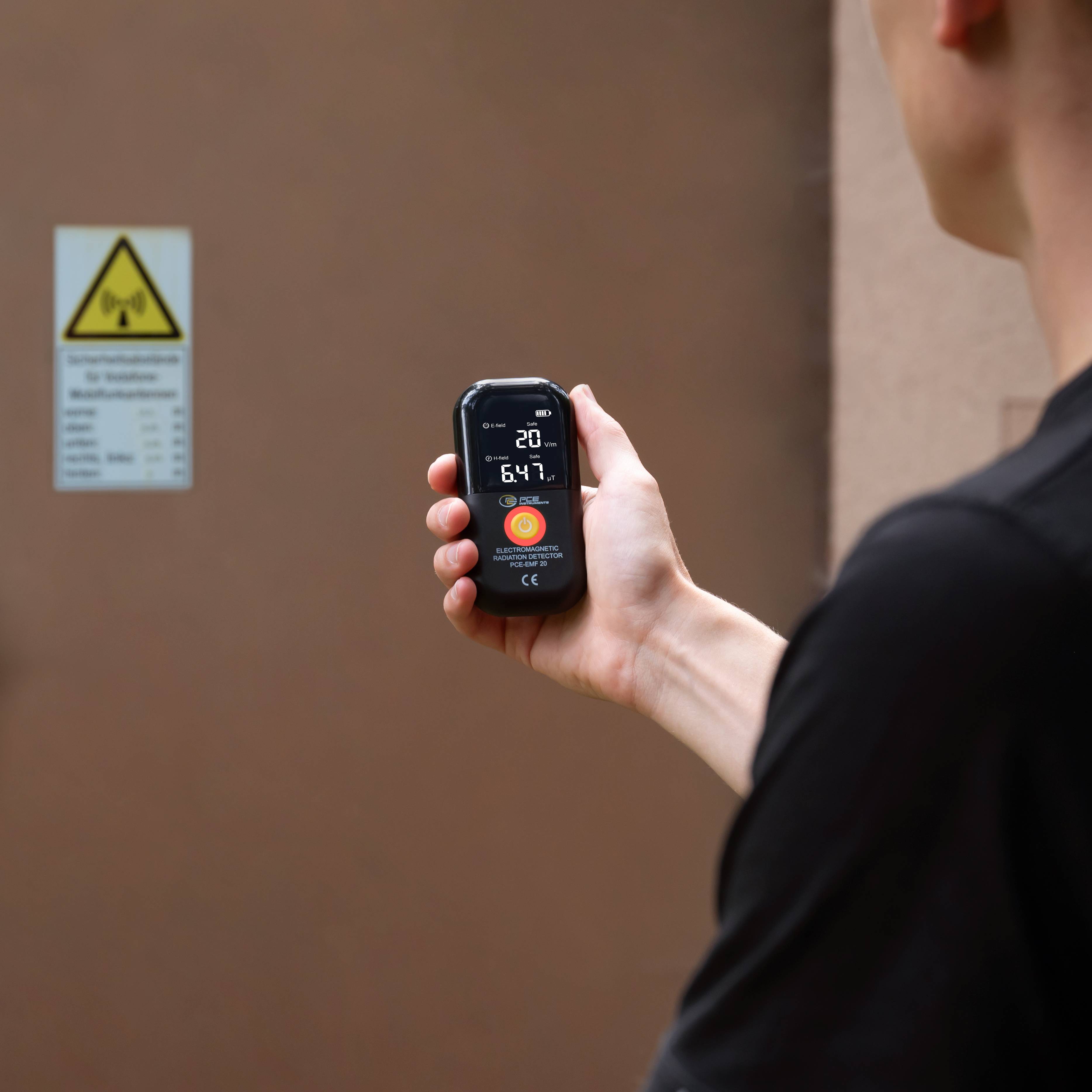 PCE Instruments Testeur de champ magnétique-4