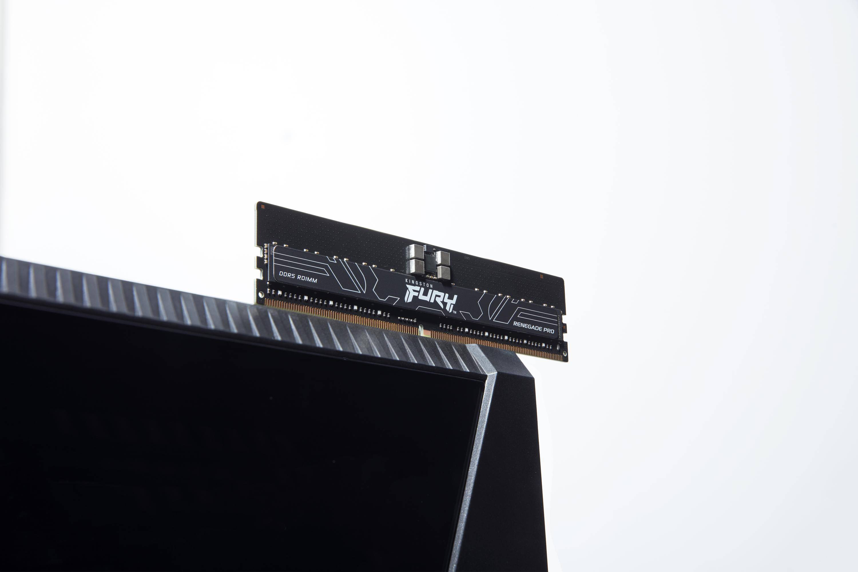 Module mémoire pour PC Kingston FURY Renegade Pro DDR5 16 GB 1 x 16 GB ECC 5600 MHz DIMM 288 broches CL36 KF556R36RB-16-3