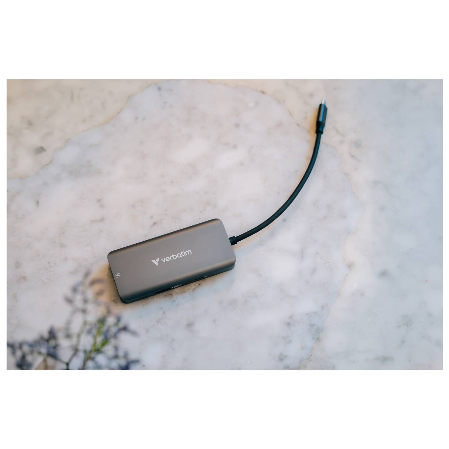 Hub Verbatim, USB-C Essentials, 6 ports avec connecteur RJ45, HDMI, 3 ports USB-A, 1 port USB-C PD, emballage blister.-1