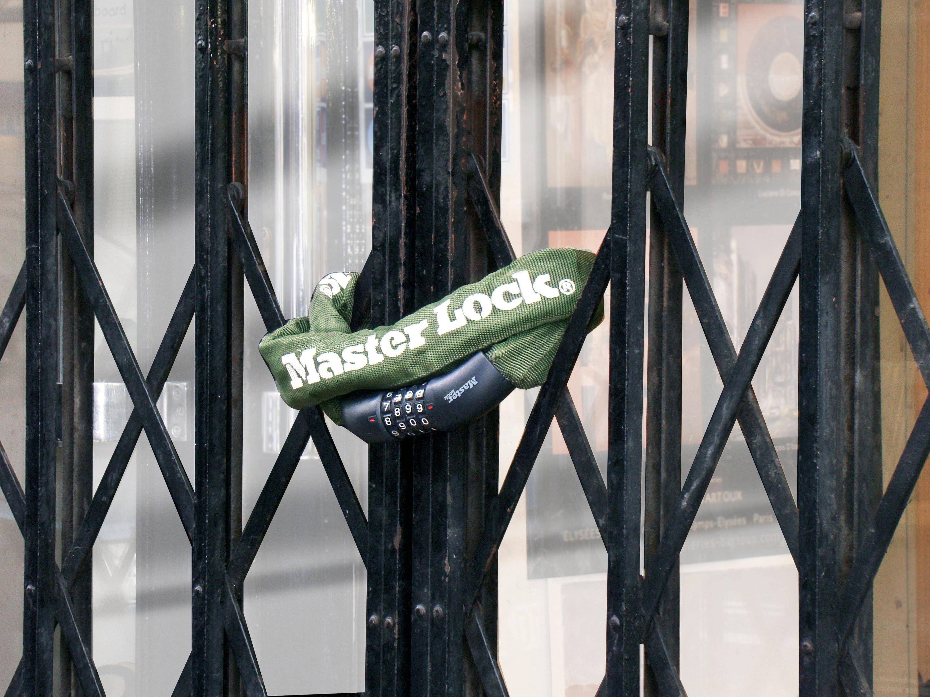 Master Lock 8028EURD, Chaîne Antivol Vélo avec Combinaison à 4 Chiffres, 150 cm Chaîne, Vert-3