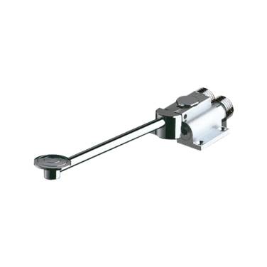 Robinet à commande au pied mâle 15-21