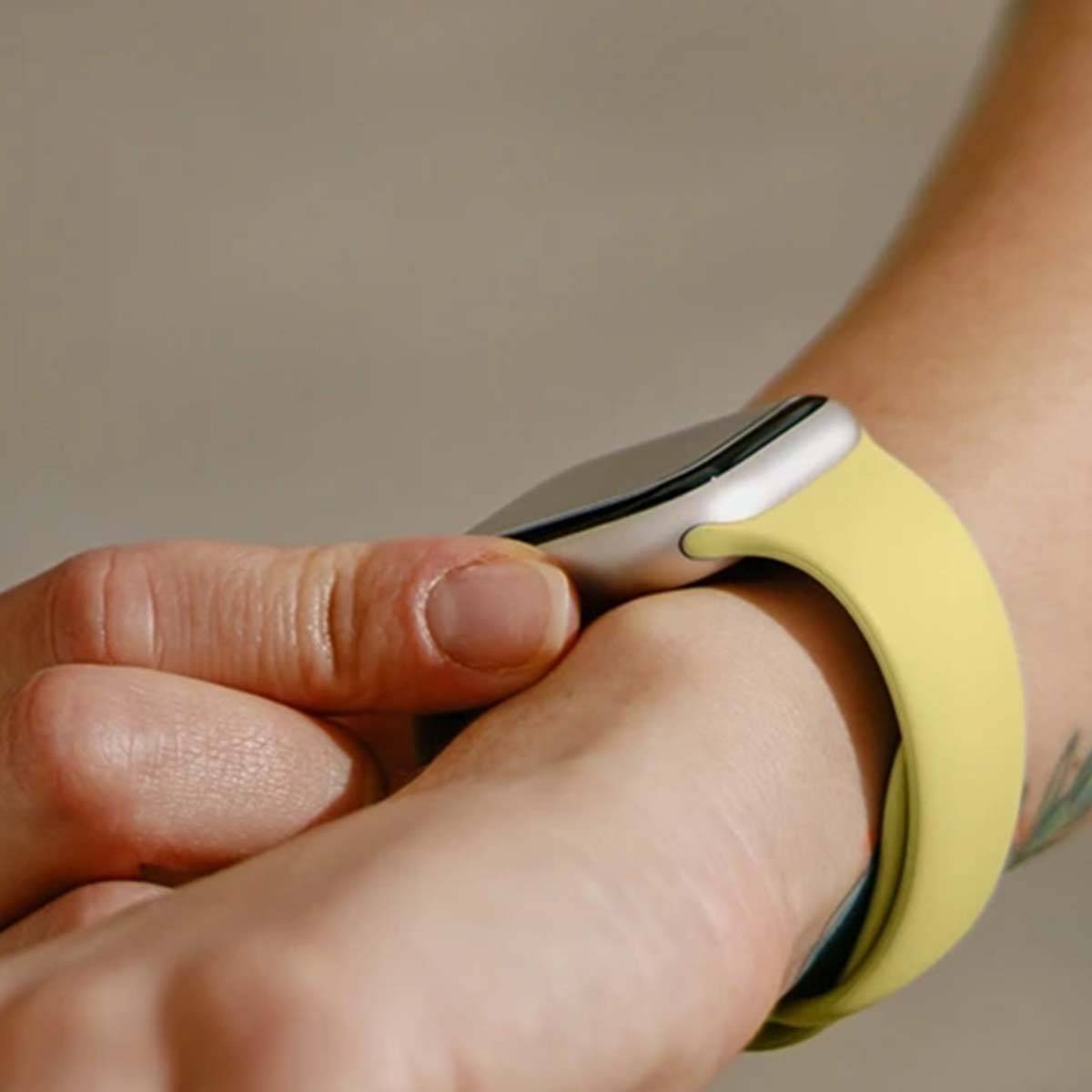 Bracelet pour Apple Watch 38 / 40 / 41 / 42mm en Silicone Liquide-2