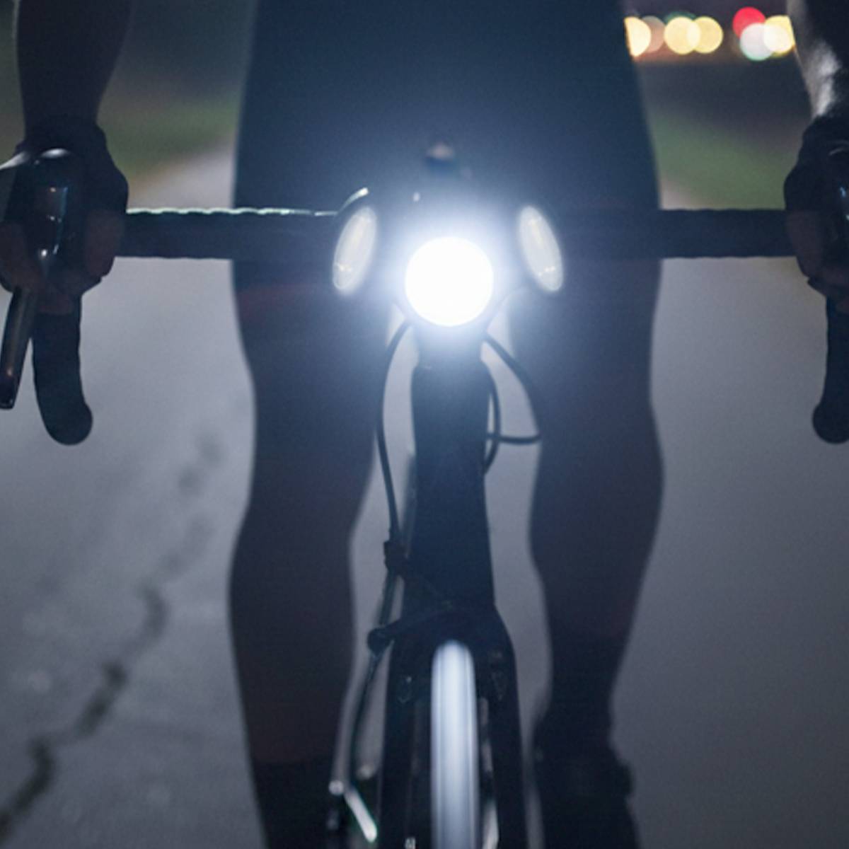 Phare LED Vélo Étanche avec 4 Modes d'Éclairage Rechargeable USB-2