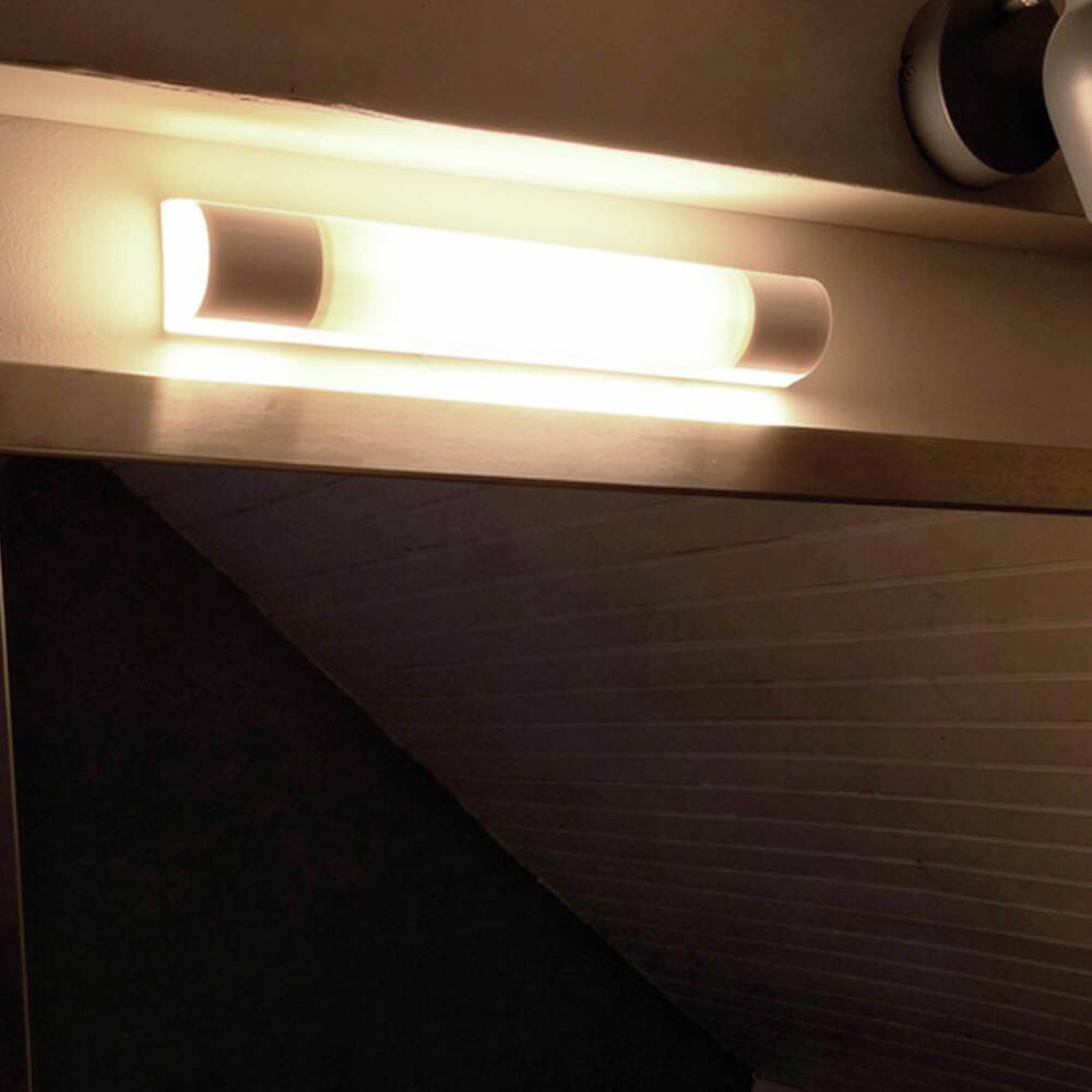 Applique sans tube + prise Blanc 13W max IP21 interrupteur on/off culot S19 bornier intégré Gar. 5 ans-1