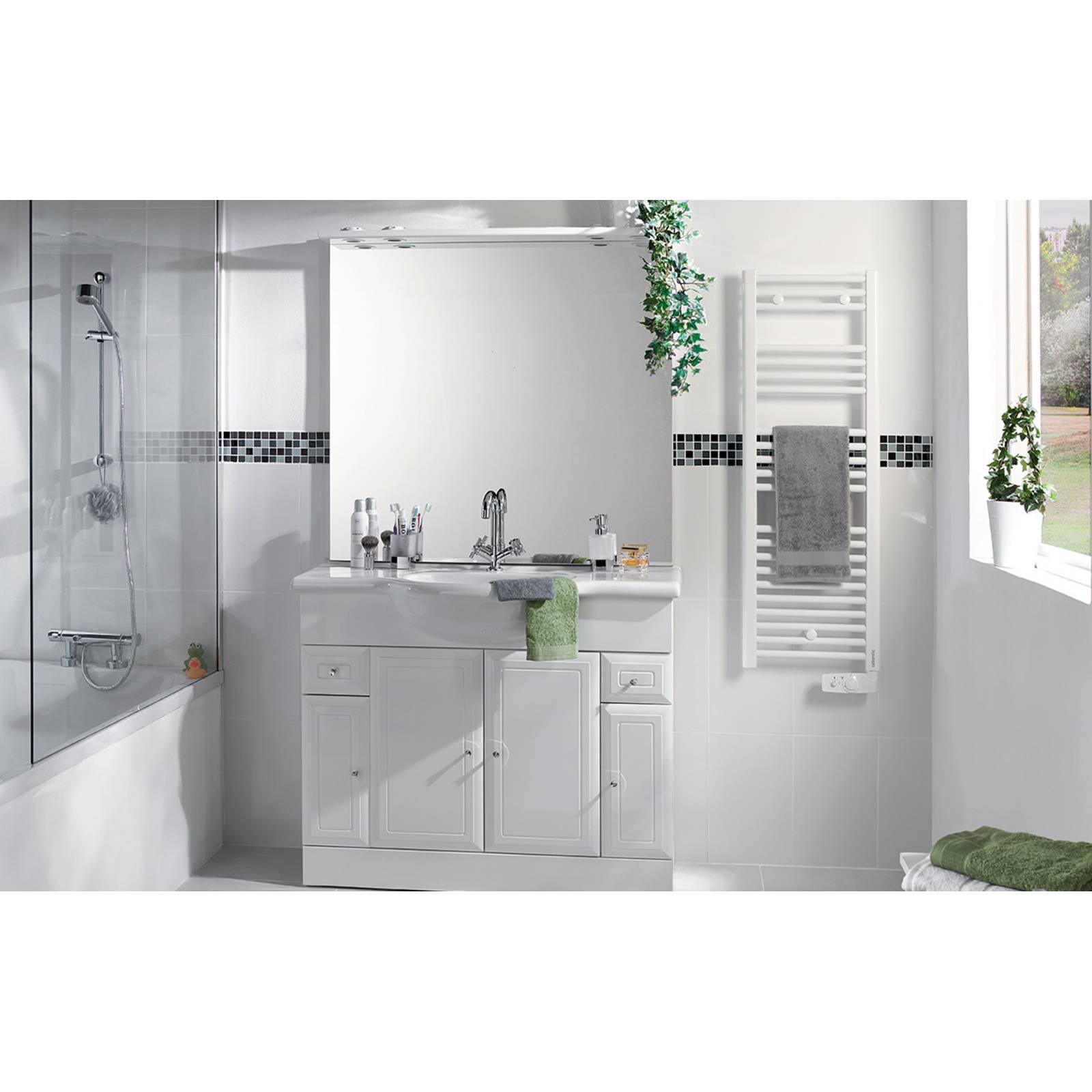 Sèche-serviettes électrique 2012 digital étroit blanc 300W - ATLANTIC - 831411-1