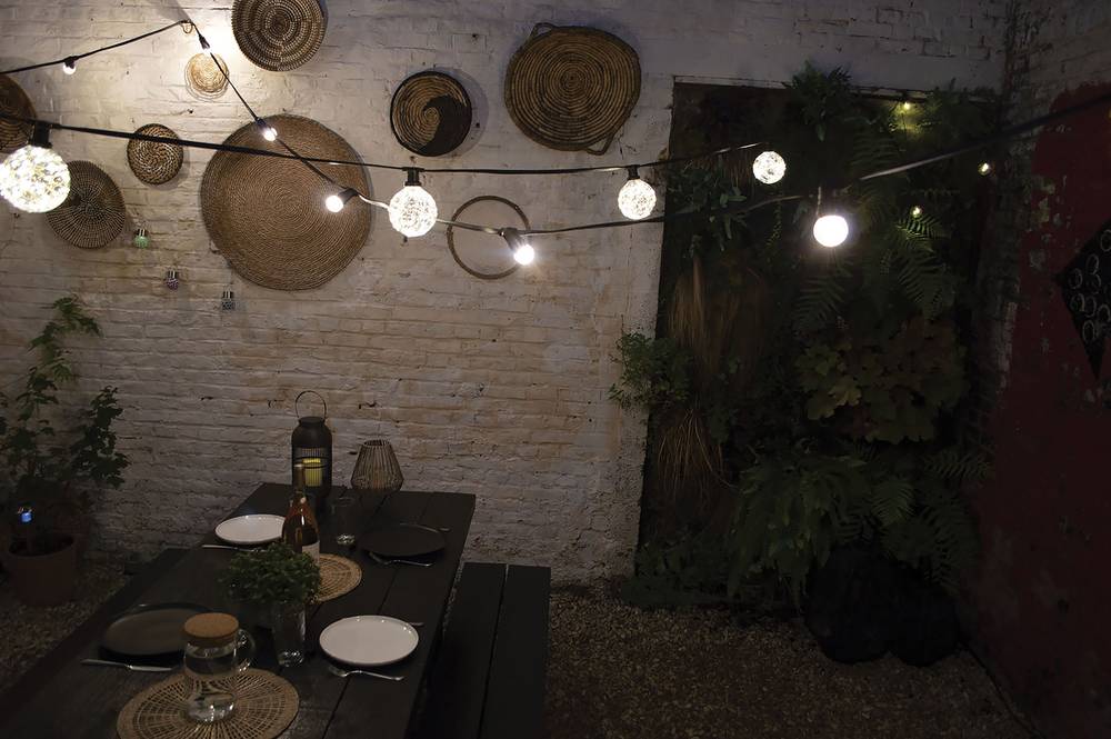 Ampoule LED Globe E27 Diam. 120mm 1.5W 55lm 3000K plastique haute résistance conçue pour l'extérieur-1