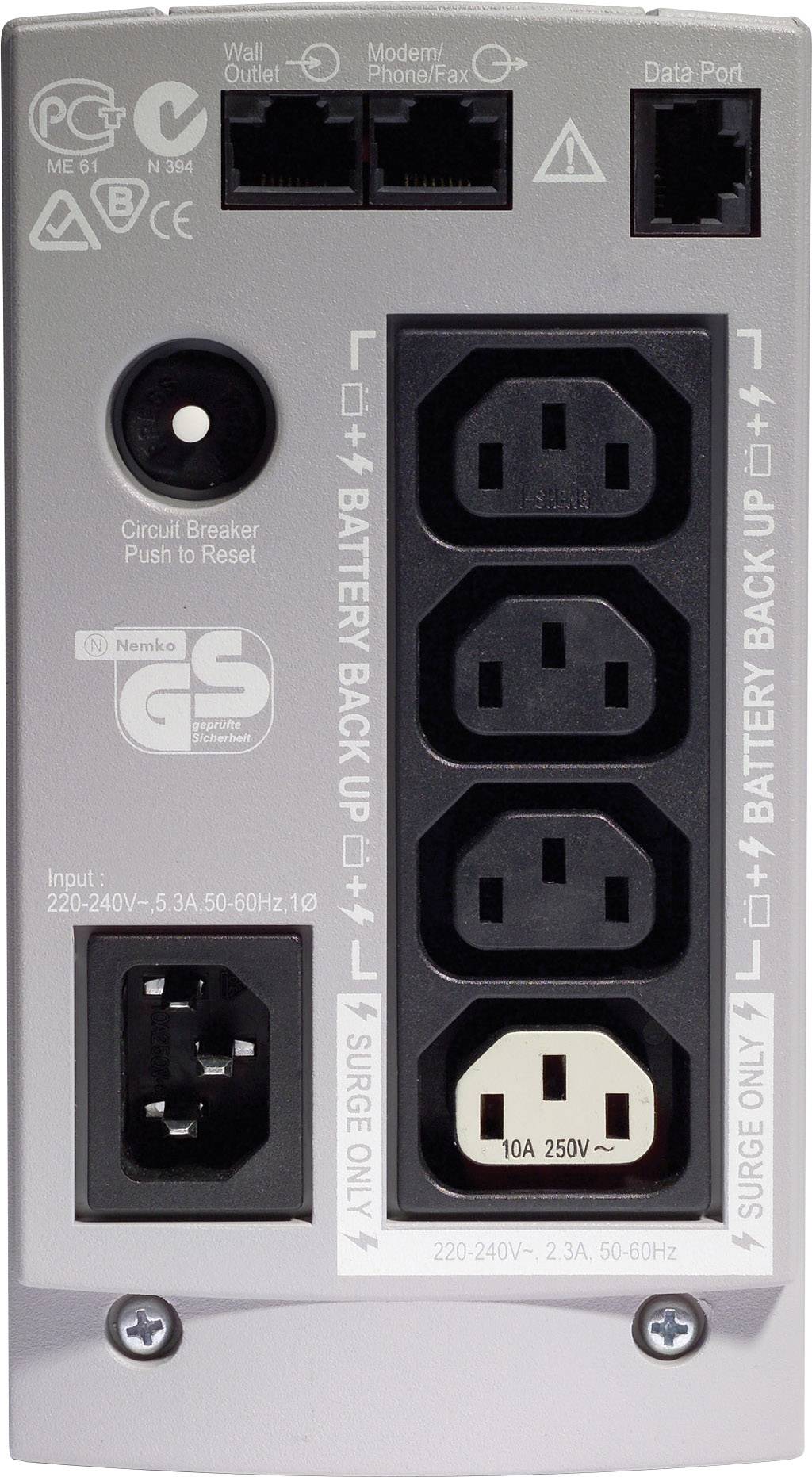 Arrière d'un onduleur équipé de prises électriques et de connexions pour téléphone et réseau. Comprend une touche de sécurité.