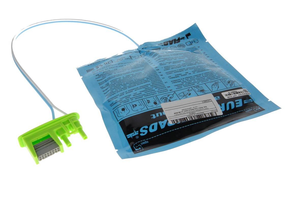 Électrodes/plaquettes de défibrillateur AKKUmed pour adultes, compatibles avec les défibrillateurs Zoll AED Plus et...-0