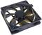 Un ventilateur d'ordinateur noir à huit pales, assurant un refroidissement efficace. Adapté pour l'installation dans des PC ou d'autres appareils électroniques.