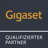 Sur un fond gris foncé, 'Gigaset' est écrit en orange. En dessous, en lettres blanches, le texte 'PARTENAIRE QUALIFIÉ'.
