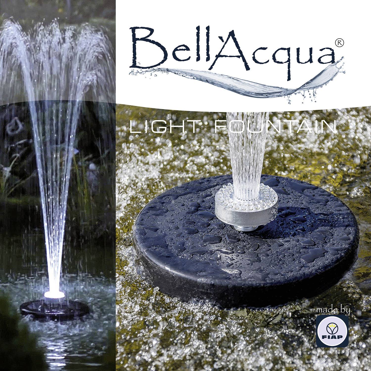 Slika prikazuje BellAqua "LIGHT FOUNTAIN" tvrtke FIAP. Lijevo je osvjetljeni mlaz vode, a desno mlaznica u vodi.
